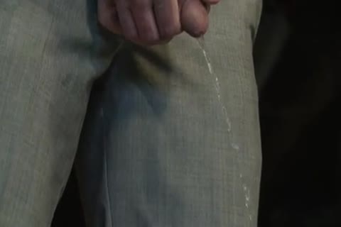 Muscle officer Allen Silver finds irresistible sex scene