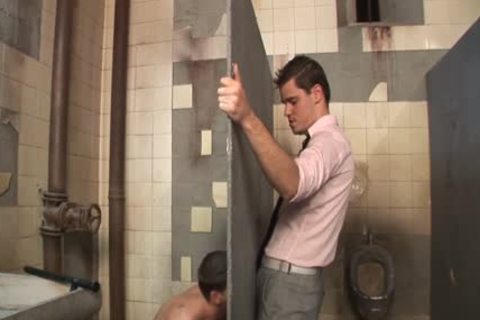 A gay Gloryhole bj stimulation To have a joy Here!