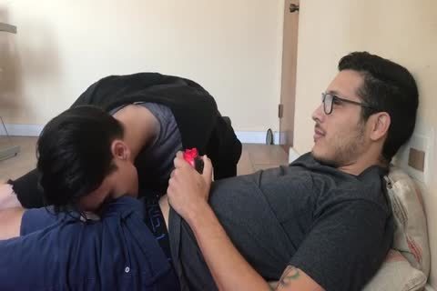 that guy Was Gaming But I Wanted dick So I Rode Him unprotected