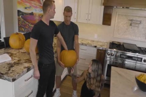 Pump-kin nail - Justin Matthews & Trevor Ridge