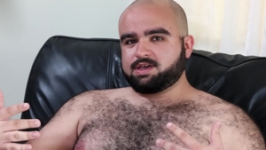 BearBack: Hairy Brad Kalvo goes in for blowjobs
