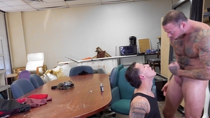 YoungPerps.com: Des Irez pounding in the backroom