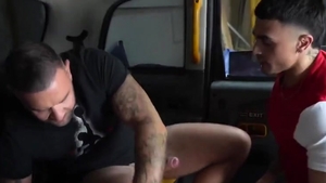 A nice blow job In A Taxi Made Him shoot his load [ONLYFANS]