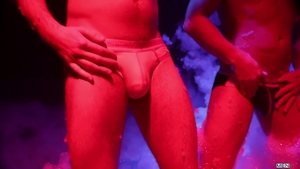 Men: Young 18+ Lads Love their Sudsy Suck Sessions